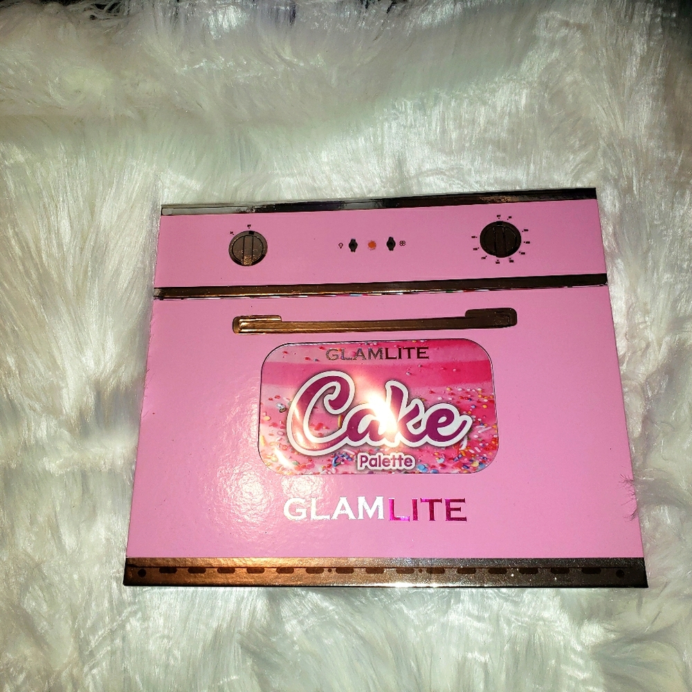 GlamLite Cake Palette